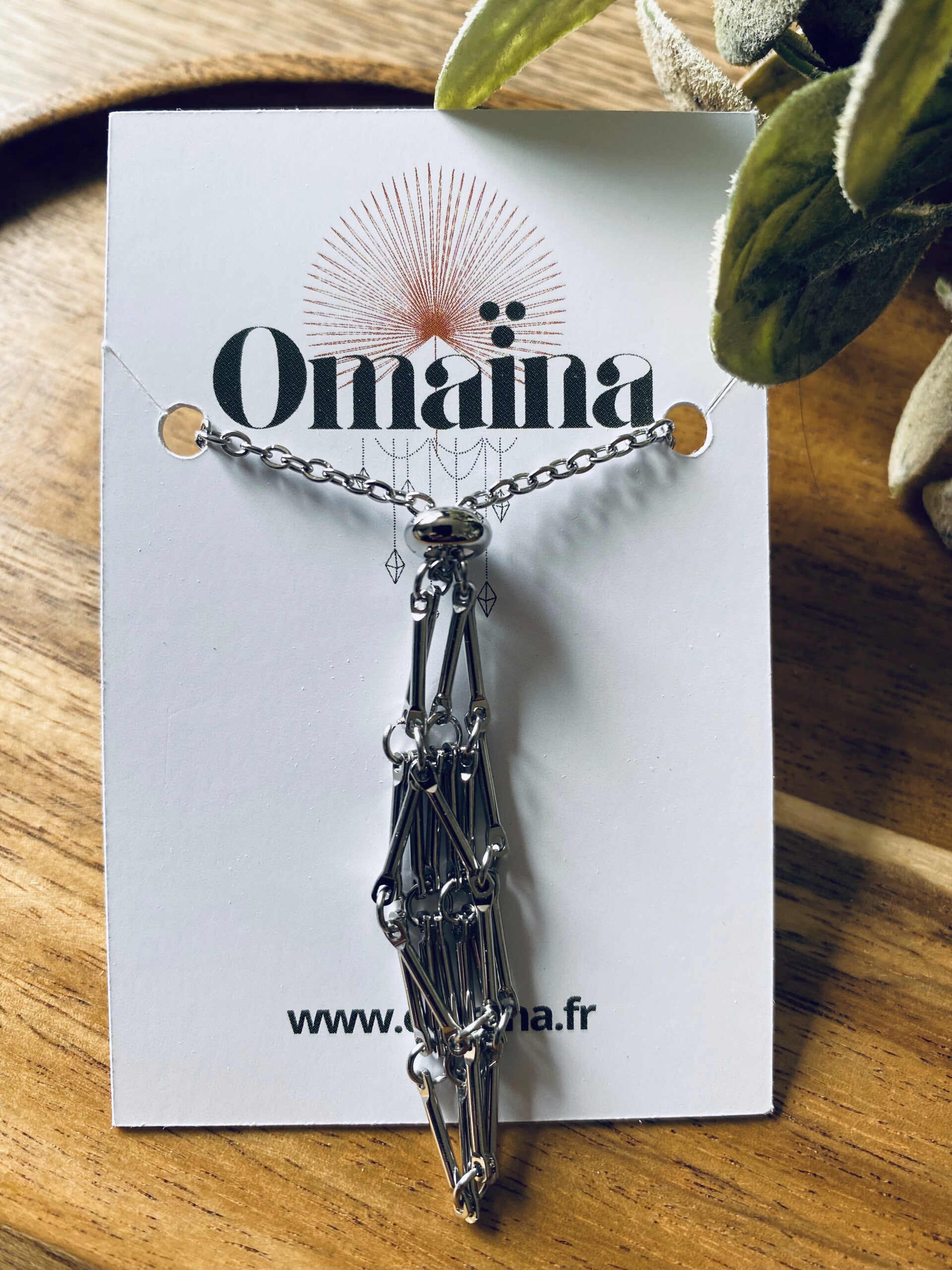 Le Collier Omaïna