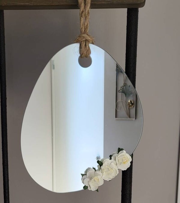 Spiegel met bloemen