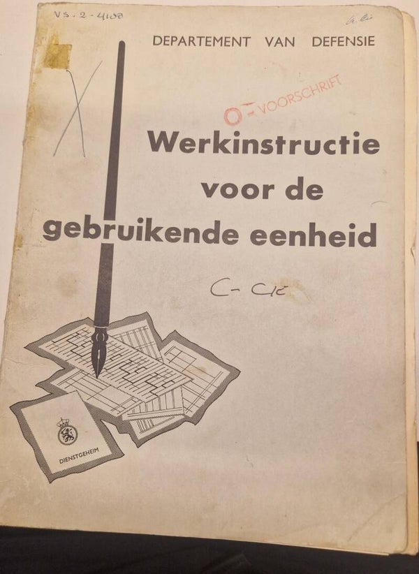 VS -2-4100 Werkinstructie voor de gebruikende eenheid