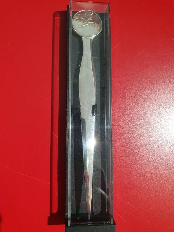 Briefopener, Thuisfront Comité