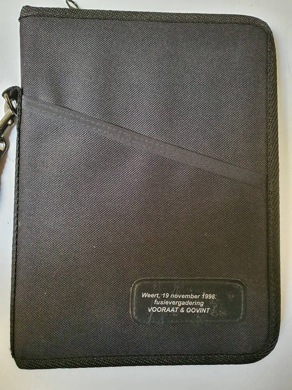 Schrijfmap Weert 19-11-1998 Fusievergadering