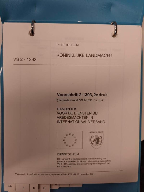 VS 2-1393, Handboek voor de diesten bij Vredesmachten in Internationaal Verband