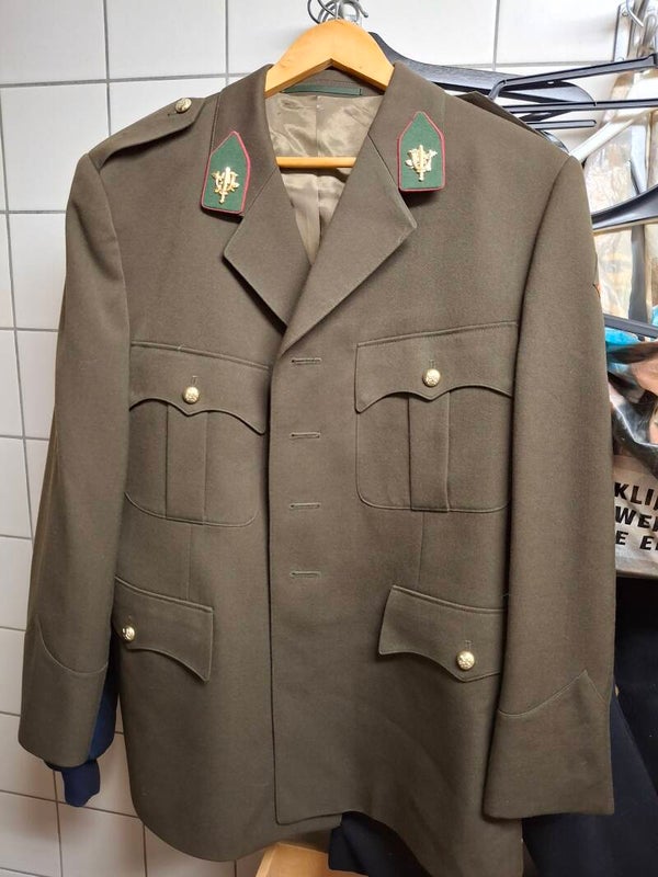 DT-jas, Model DT63, incl. kraagspiegels Limburgse Jagers