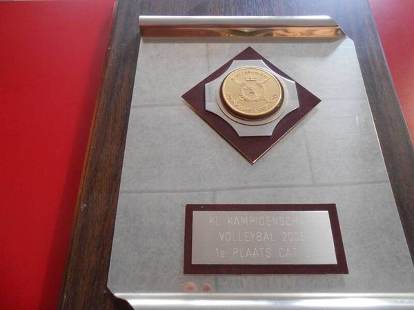 Schildje 1e Plaats KL kampioenschap Volleybal 2003