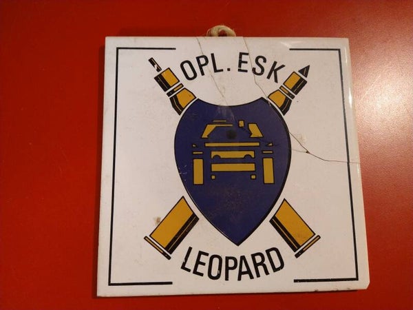 Tegeltje Opl. Esk. Leopard