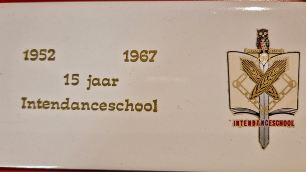 Tegeltje 15 jaar Intendanceschool 1952 - 1967