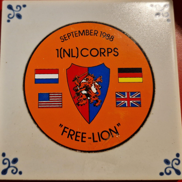 Tegeltje 1(NL)CORPS "Free Lion" september 1988 (Klein)