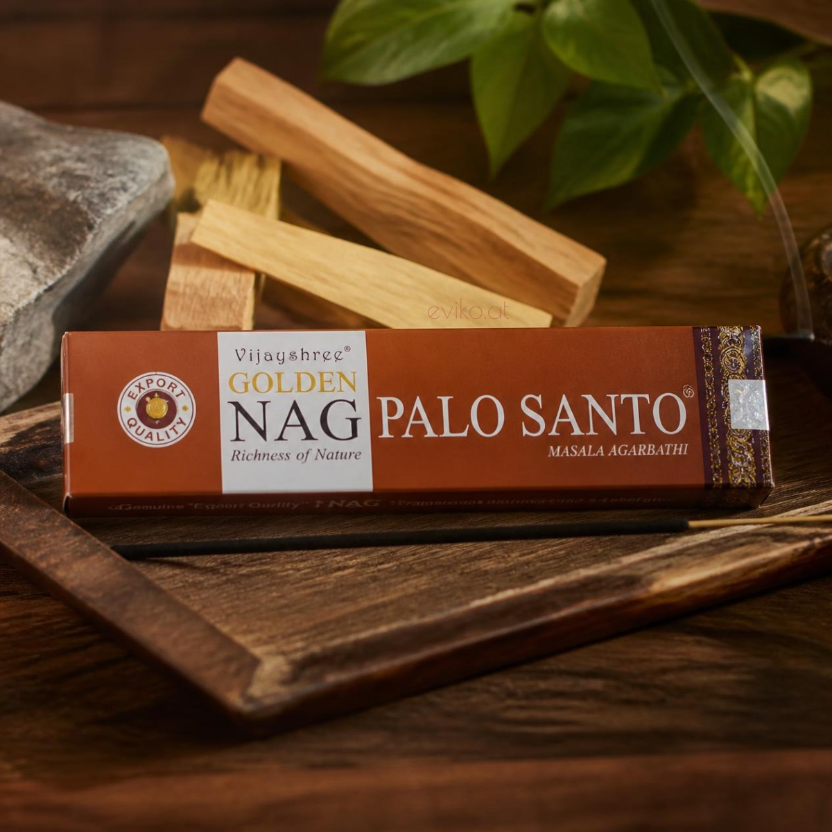 Räucherstäbchen Golden Nag Palo Santo