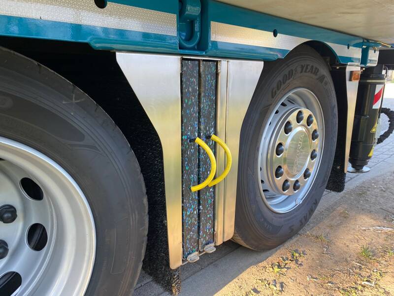 Mobilkran Abstuetzplattenhalter