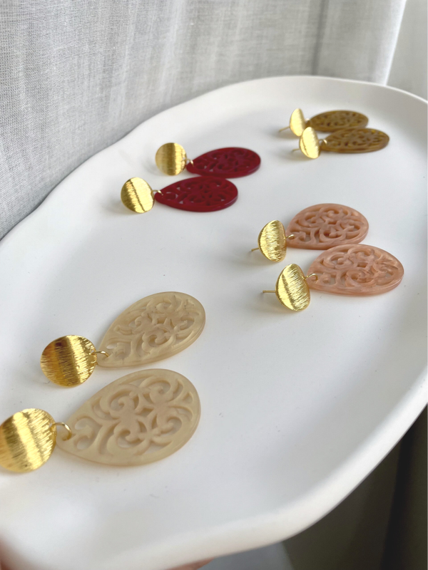 LUCREZIA (dunkelrot, rosa, goldbraun, beige)