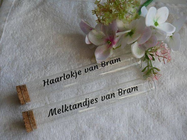 Glazenbuisje