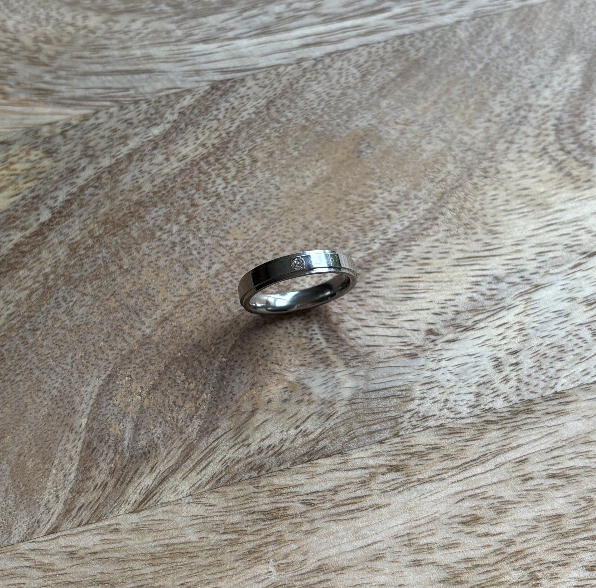 R016 - Stainless Steel ring