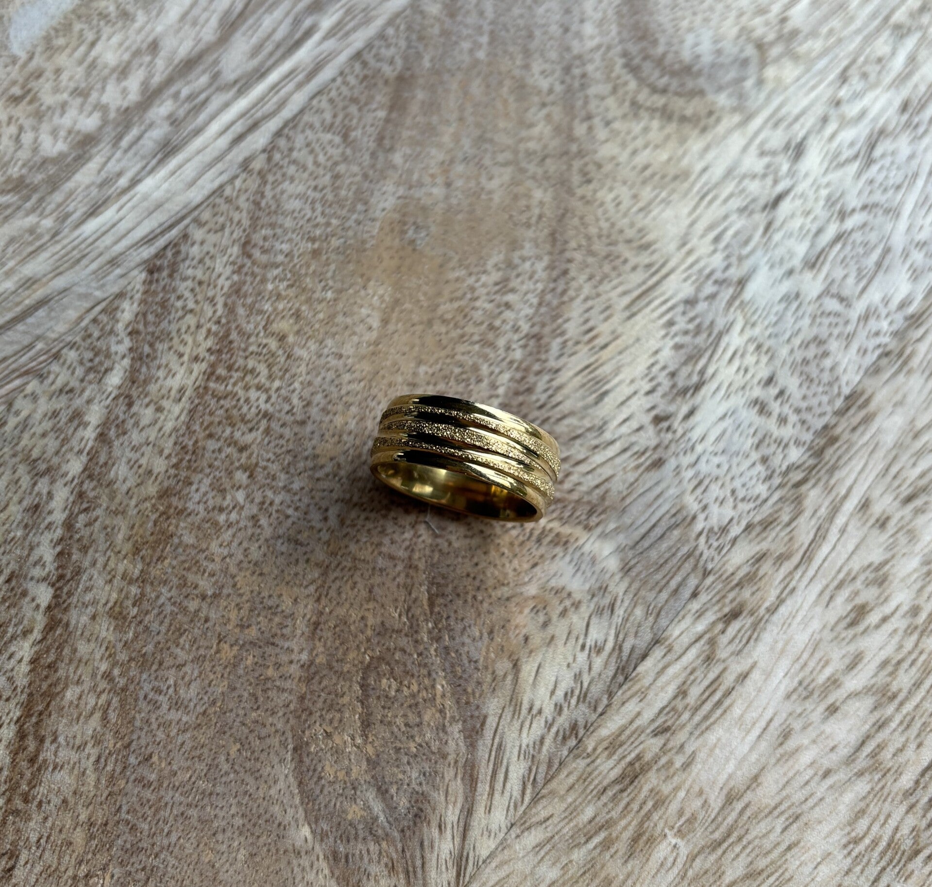 R017 - Stainless Steel ring