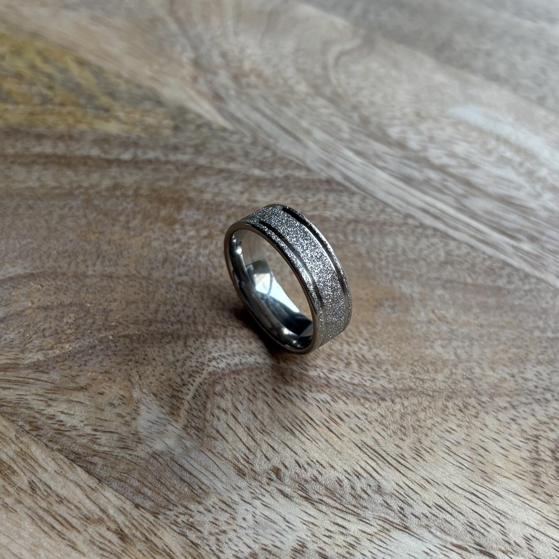 R069 - Stainless Steel ring