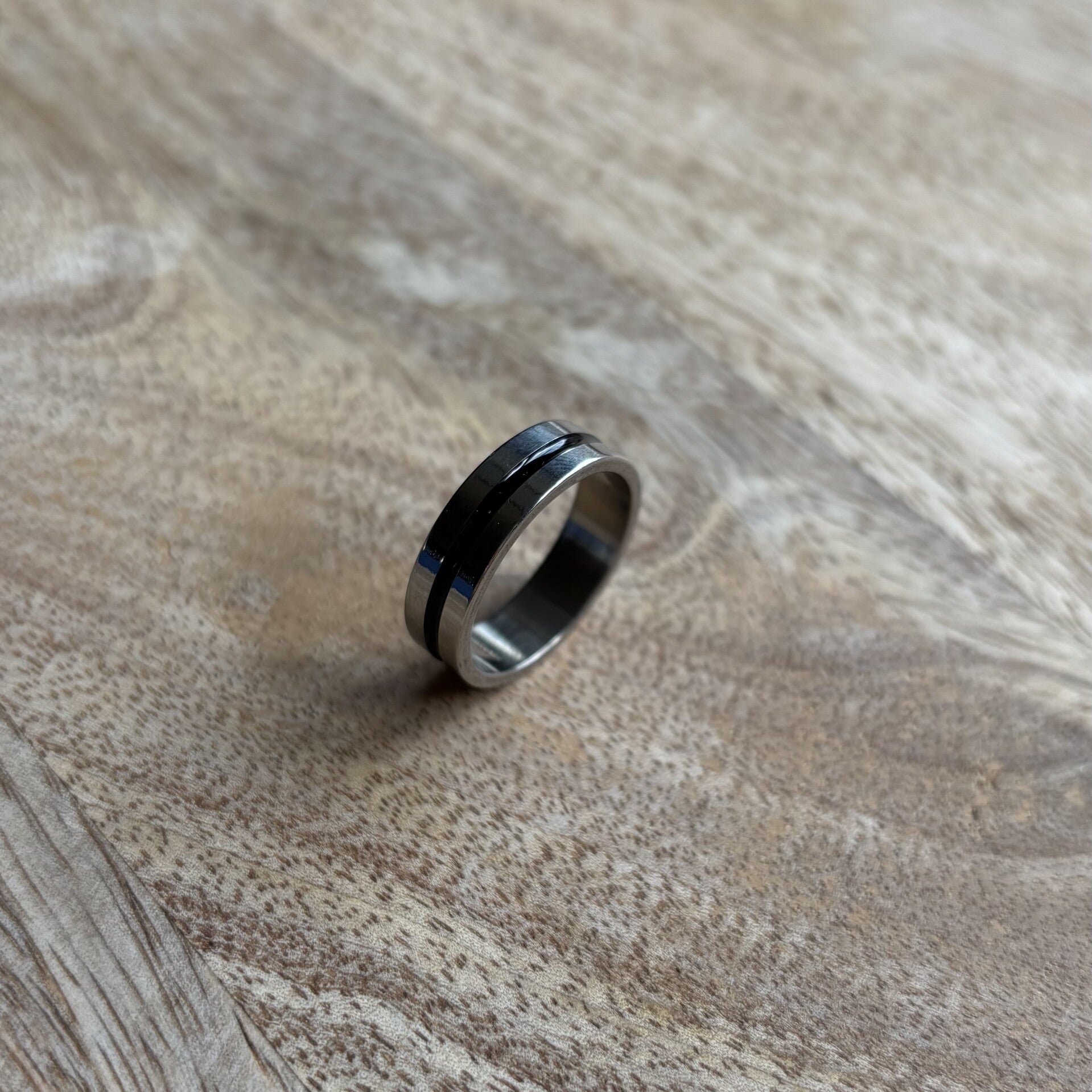 R041 - Stainless Steel ring