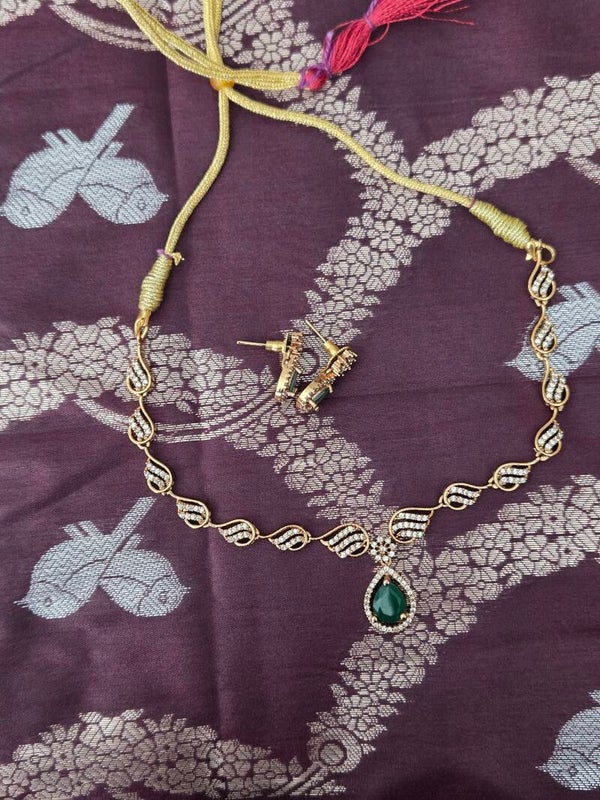 Stone neckles set