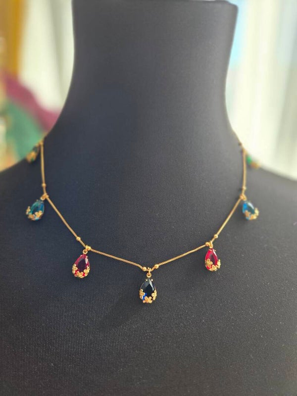 Neckles with multi color stone