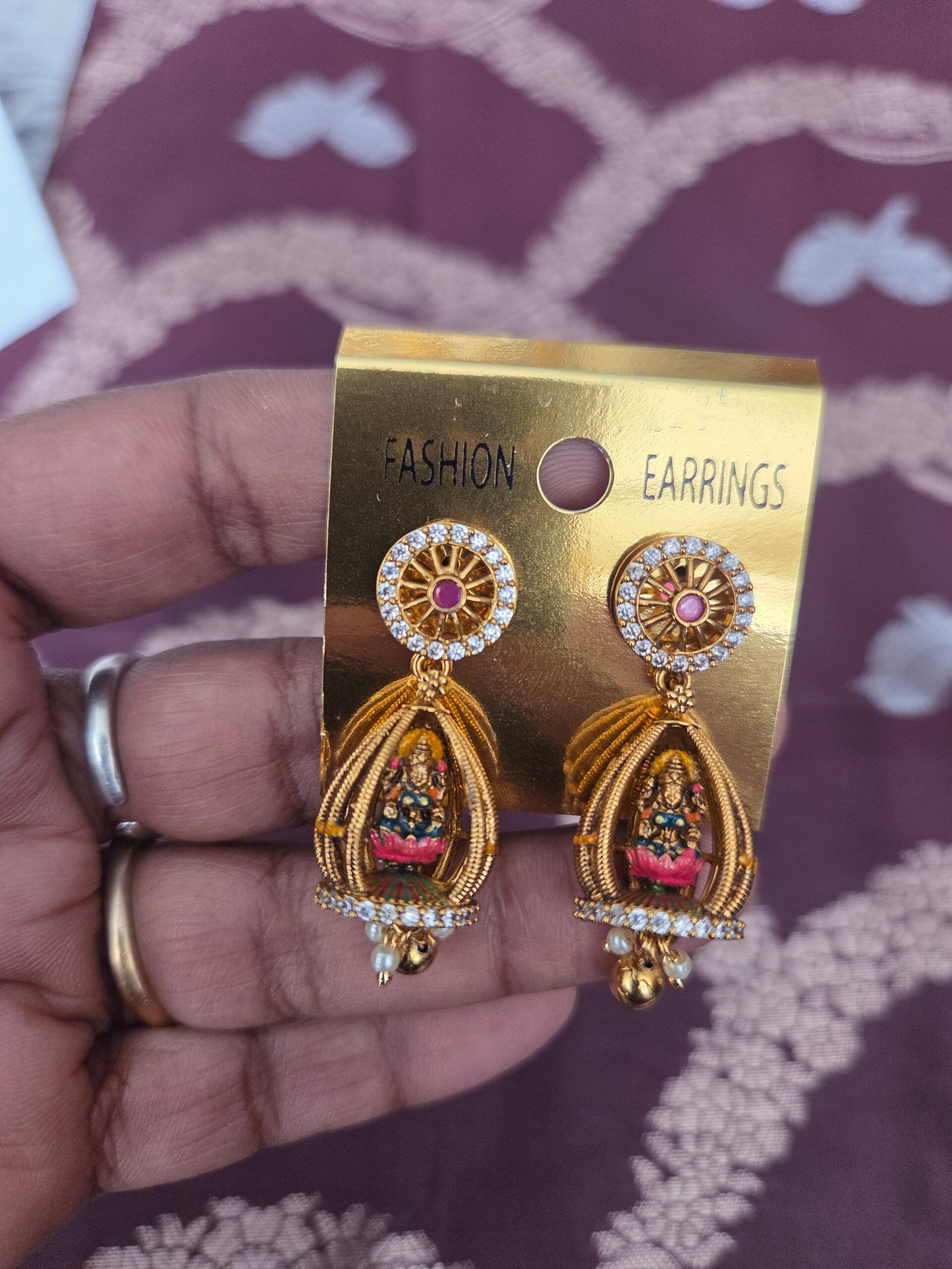 Lakshmi jumka