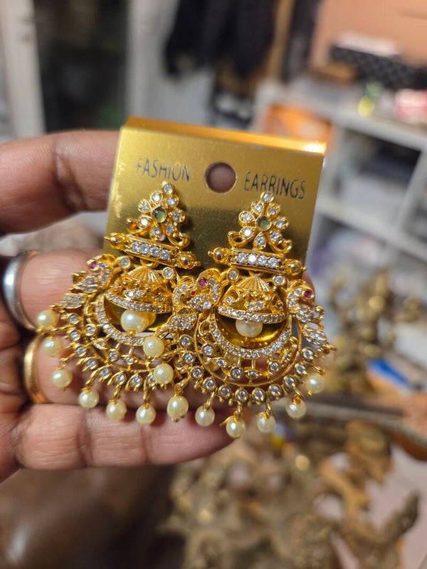 Premium earring