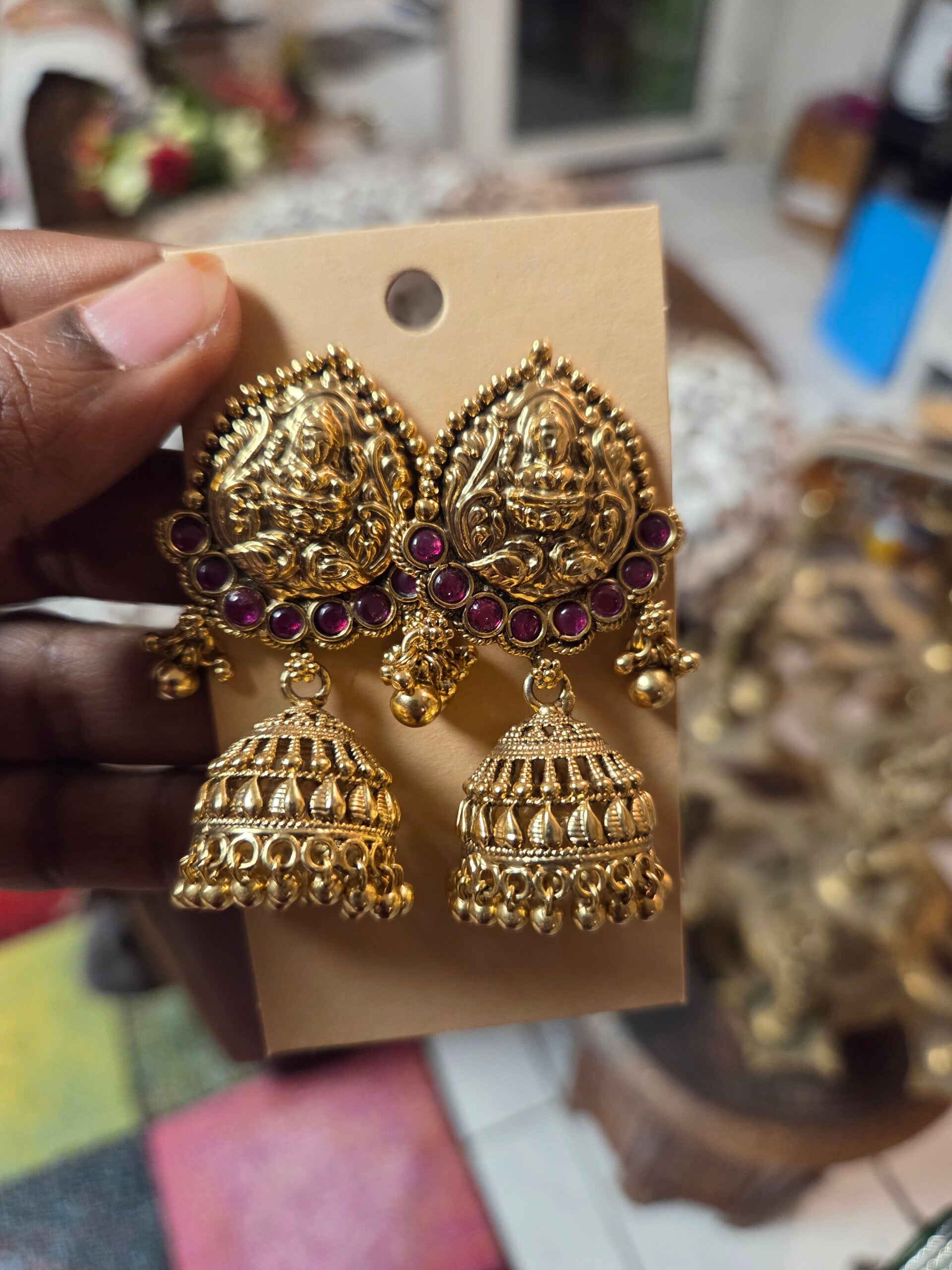 Lakshmi jumka