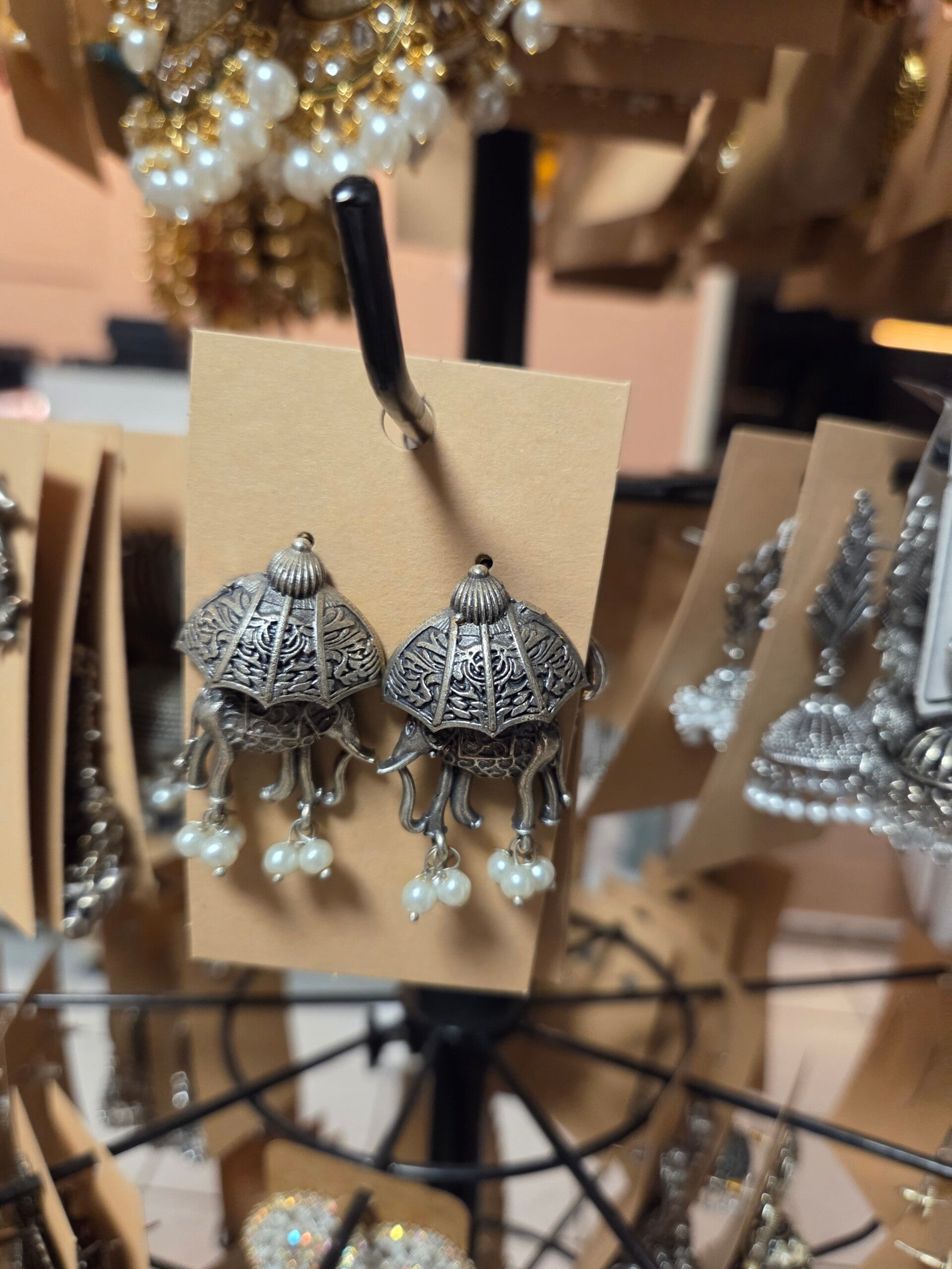Elefand earring
