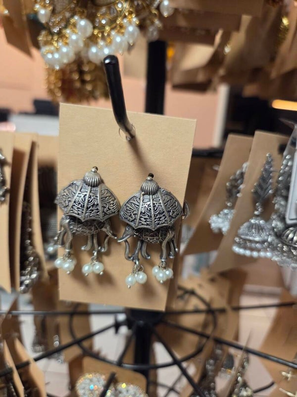 Elefand earring