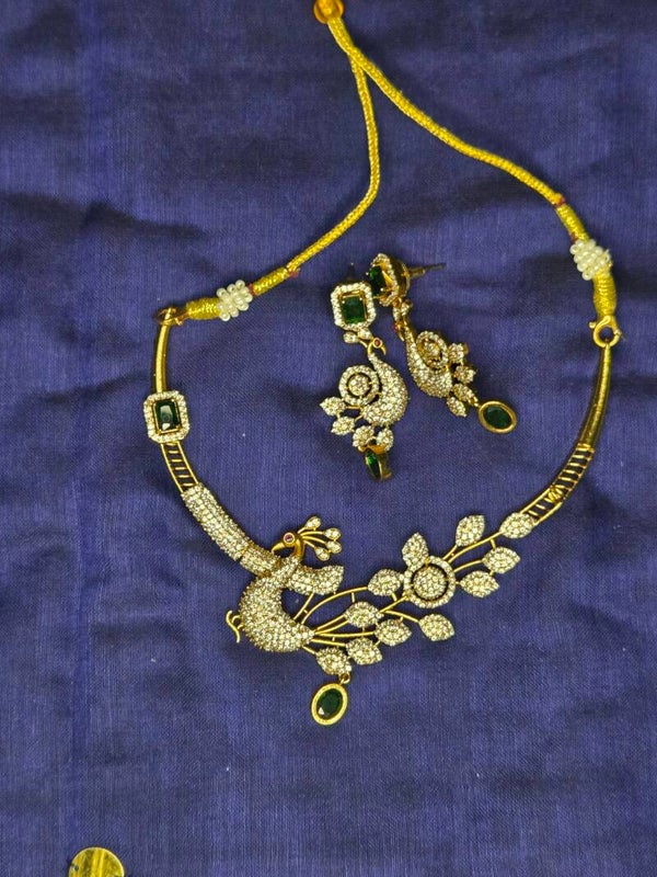 Peacock stone neckles set