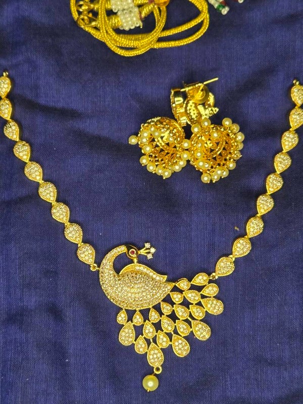 Peacock neckles set