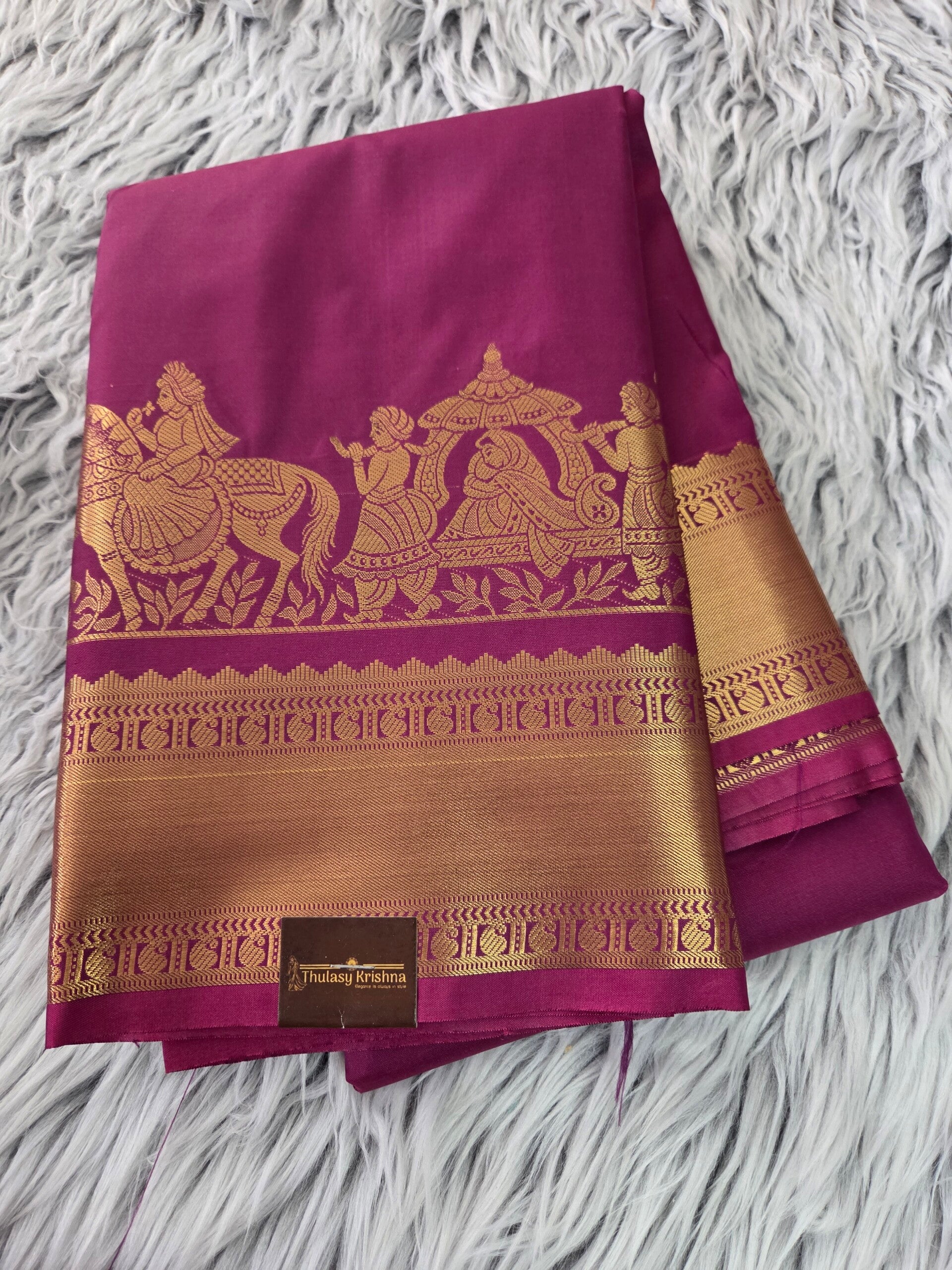 Semi silk saree pallaku