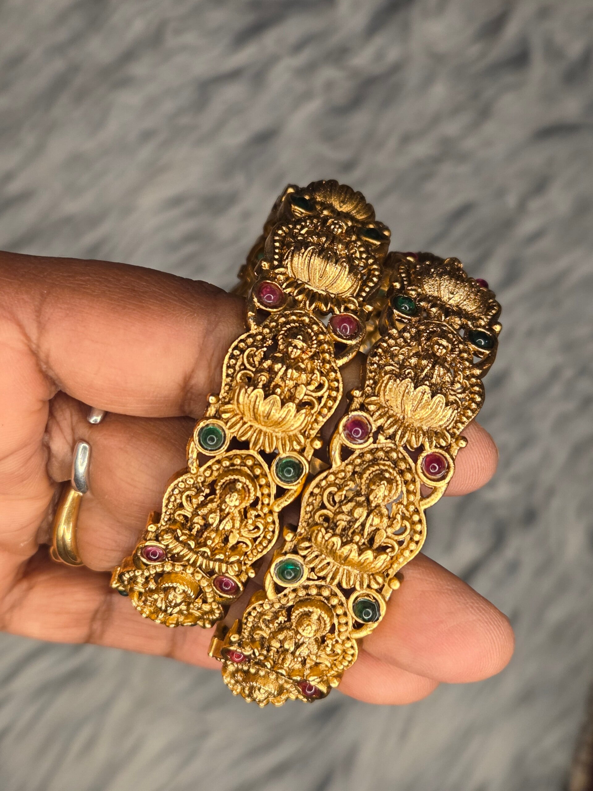Temple bangle
