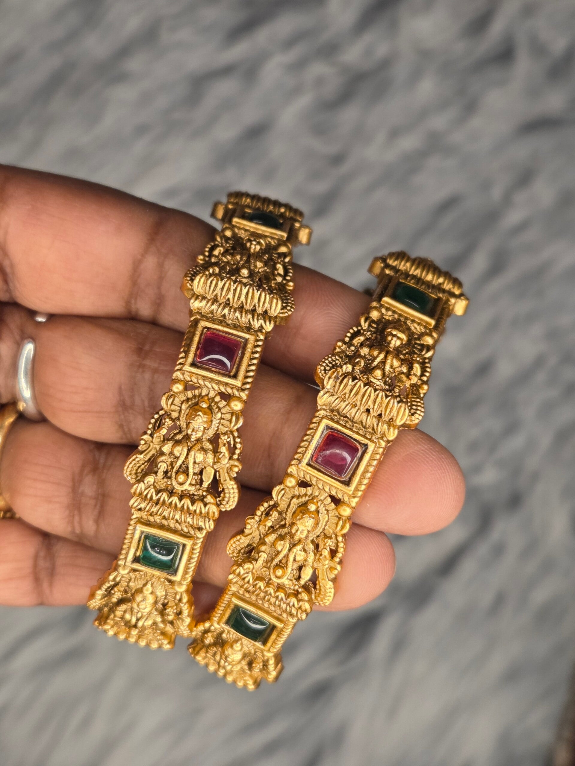 Temple bangle