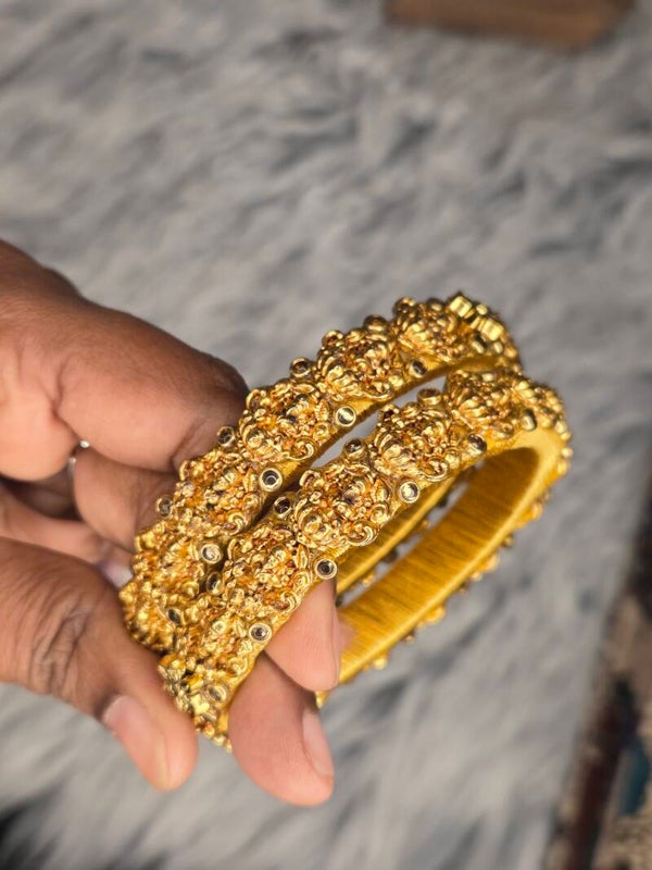 Temple bangle