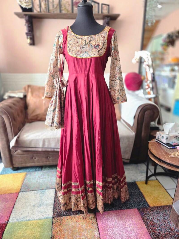 Marron gown