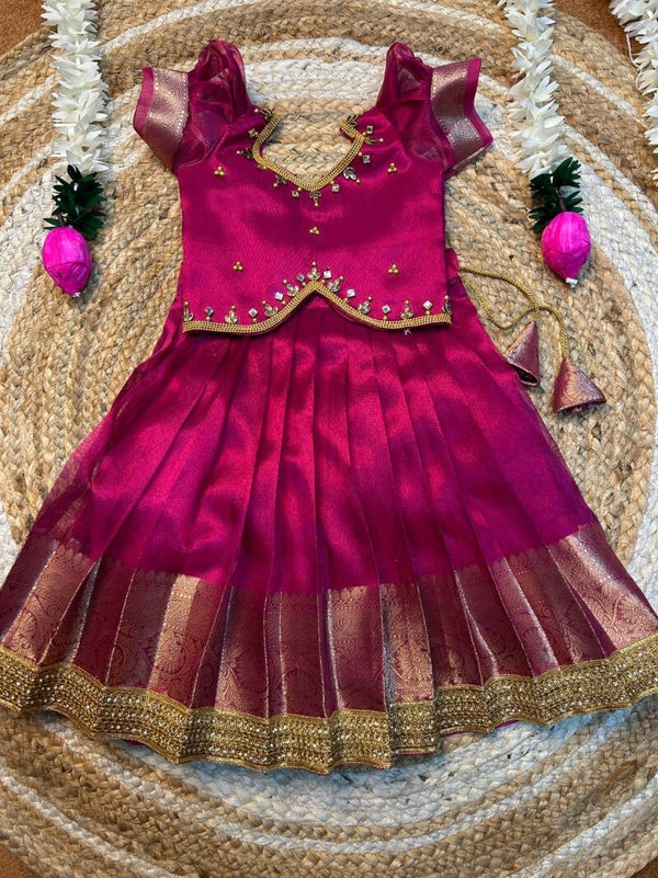 Raani Pink Pavadai Sattai