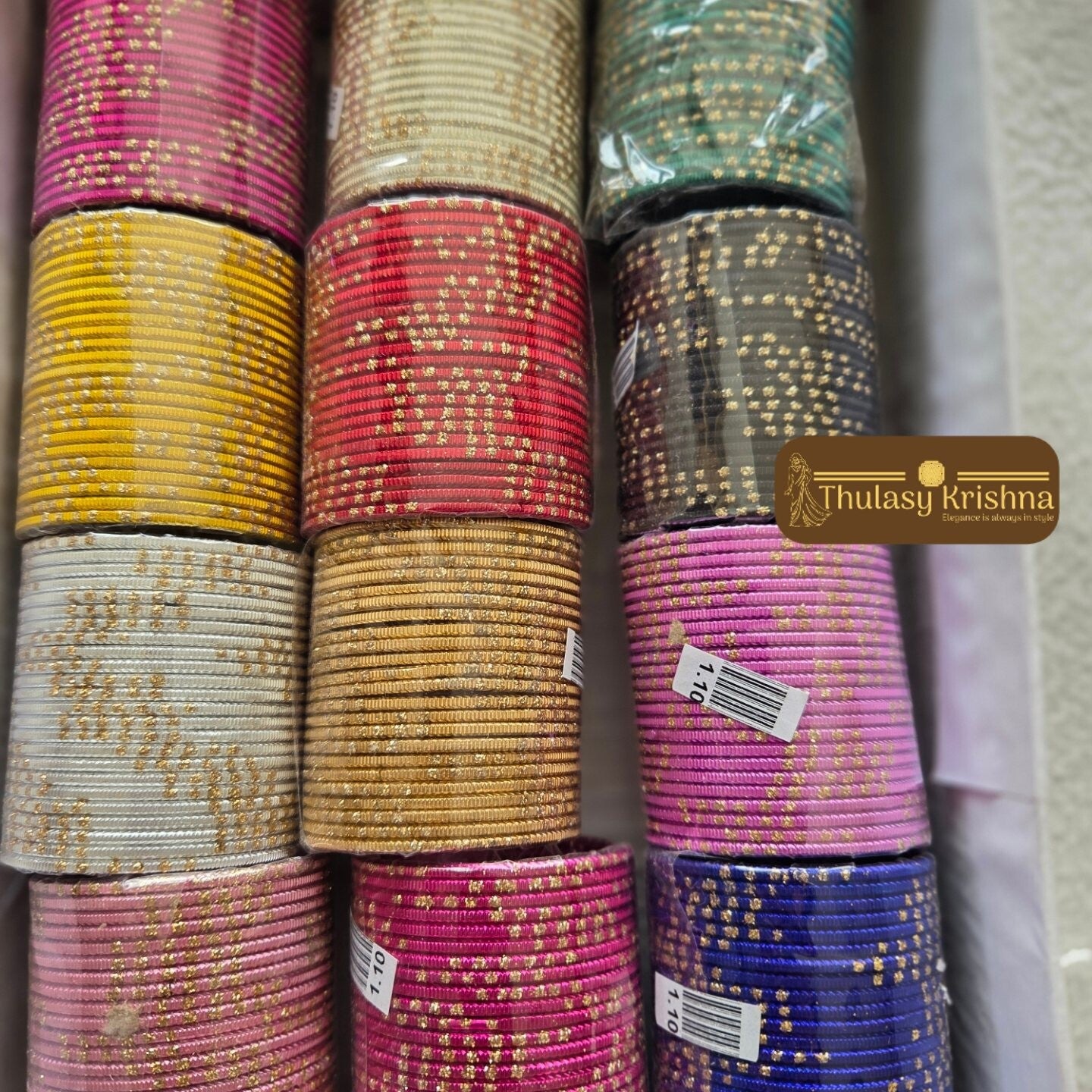 COLORE METAL BANGLES