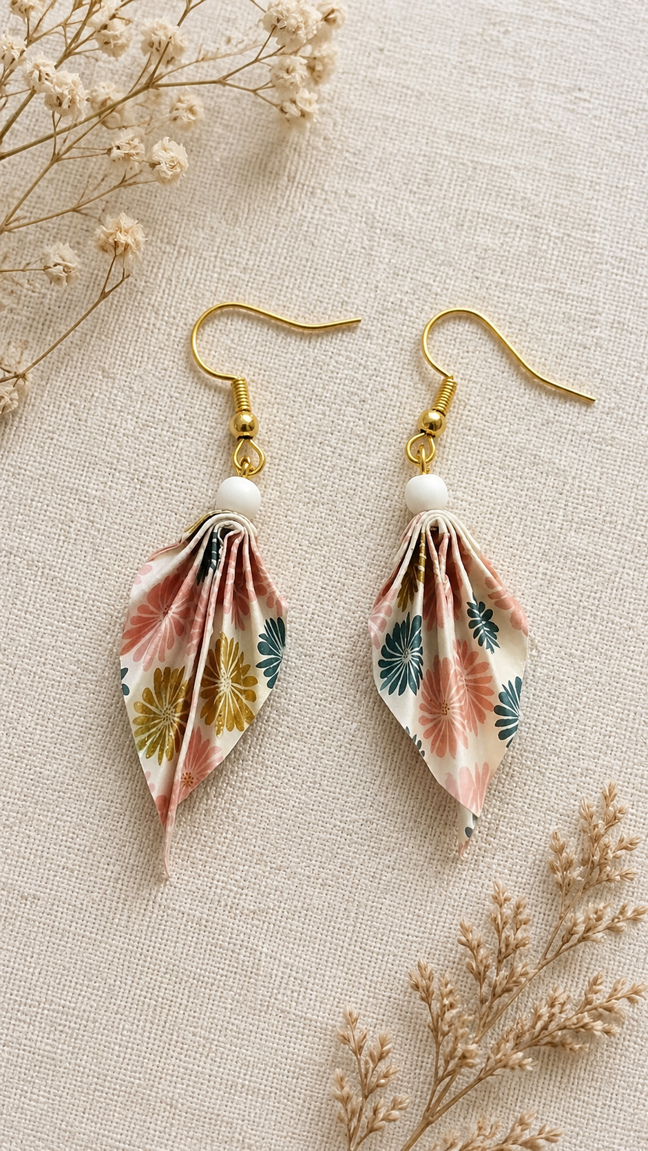 Boucles d'oreilles origami forme feuille