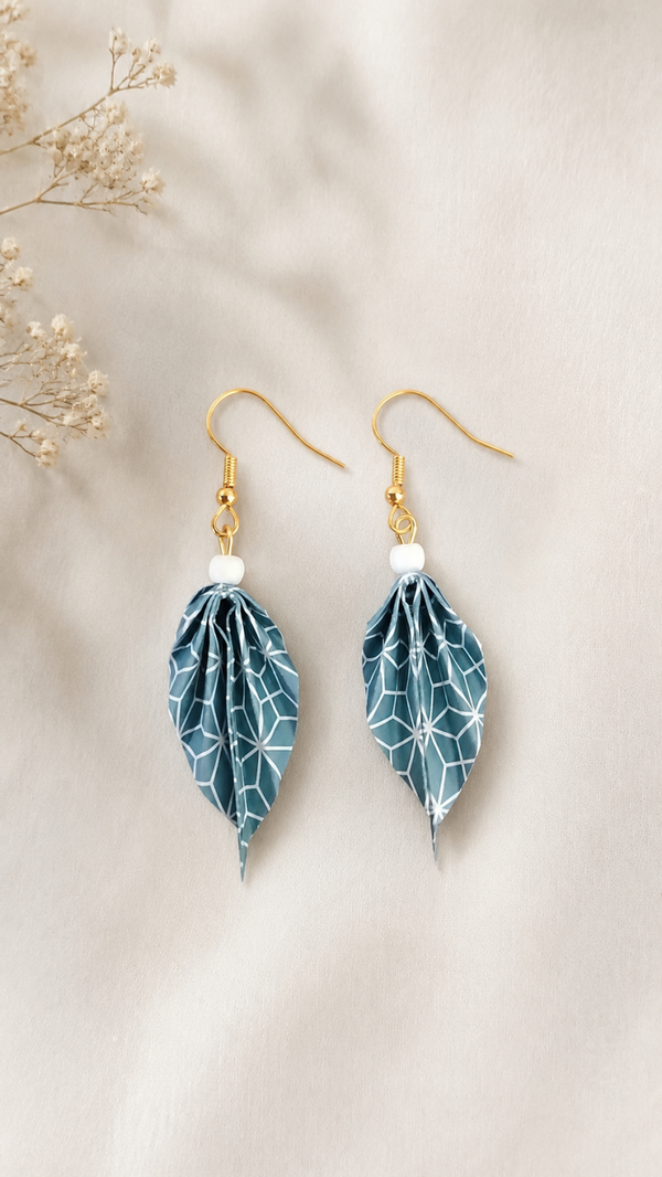 Boucles d'oreilles origami forme feuille