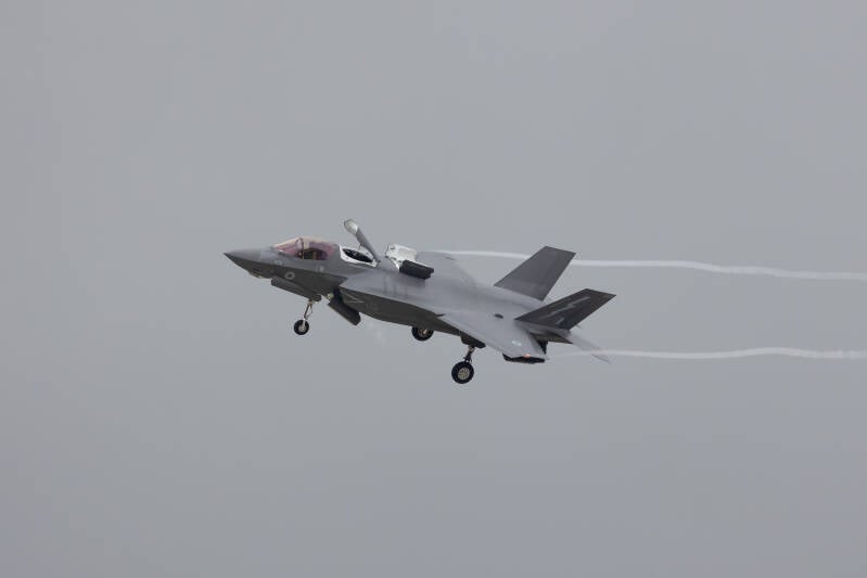 162-f35-raf-riat-standard.jpg