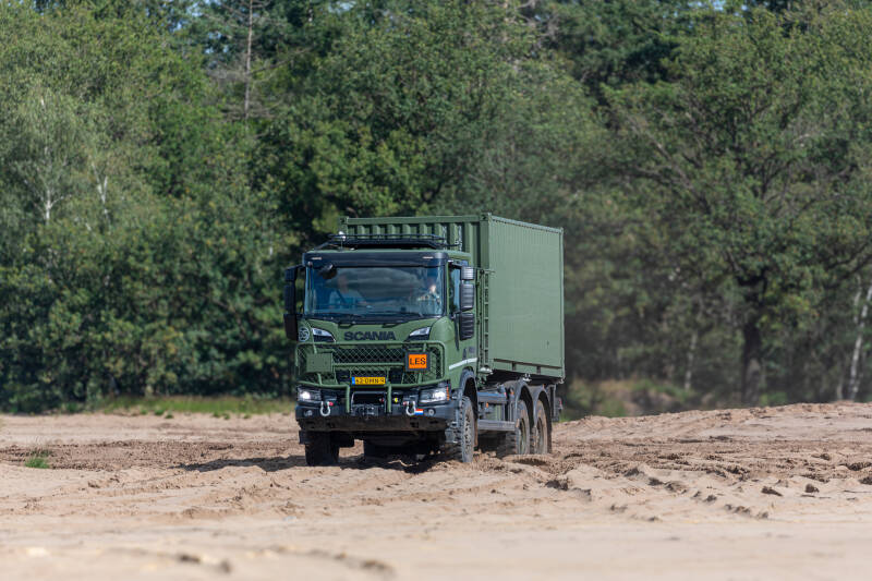 53-scania-defensie-landmacht-2-standard.jpg