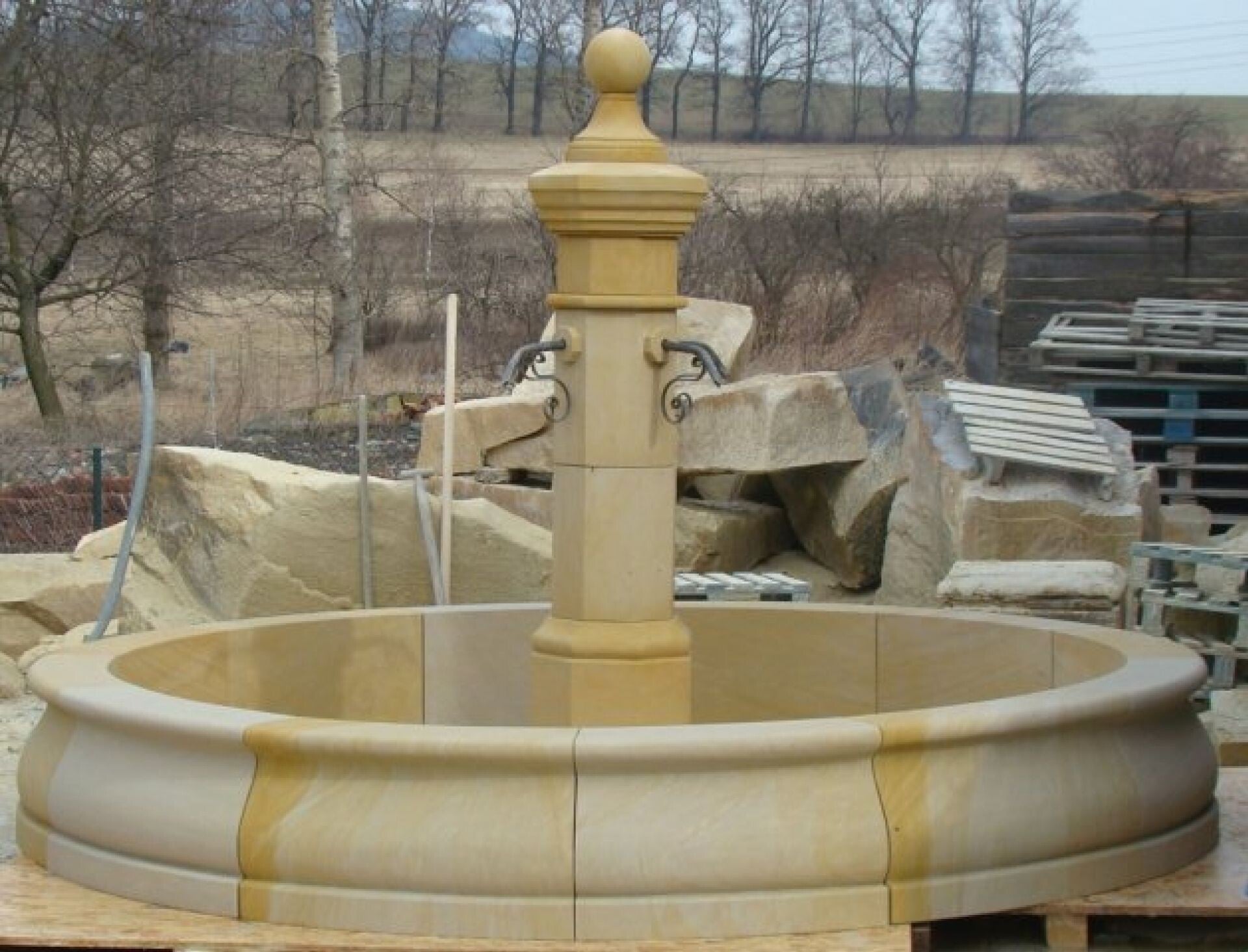 Stadtplatzbrunnen aus Sandstein