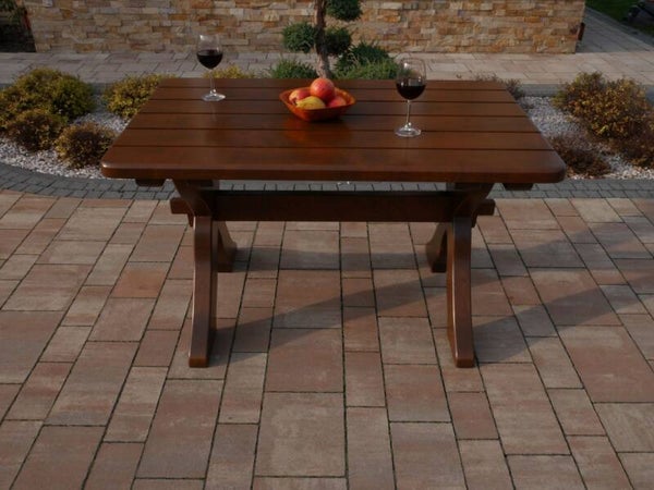 Walnussfarbene Holzmöbel für die ganze Familie