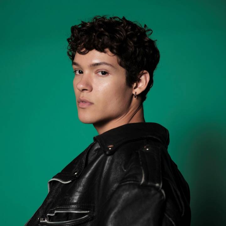 Omar Rudberg Todo de Ti (All that she wants)