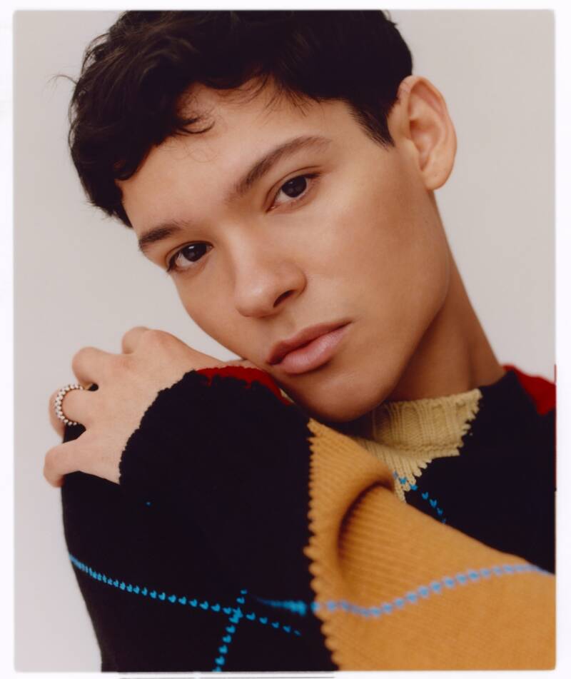 Omar Rudberg Behind the blinds