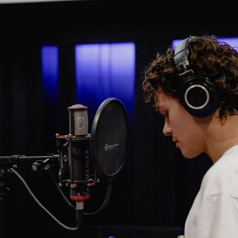 Omar Rudberg Her Songs for Him