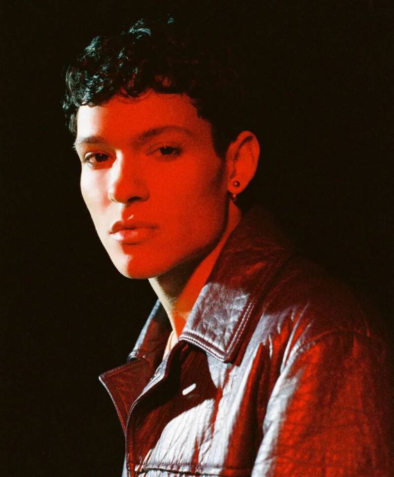 Omar Rudberg Red Light