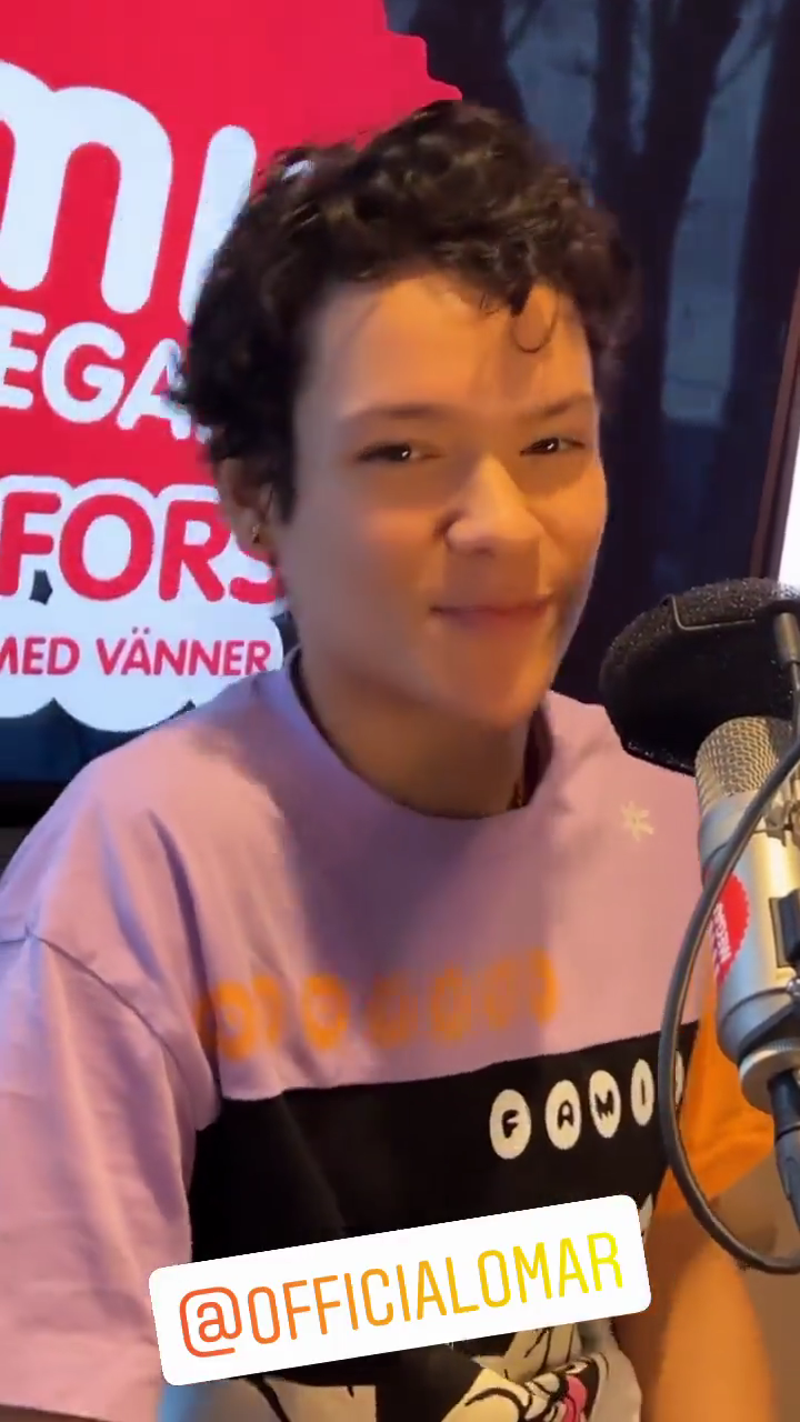 Omar Rudberg Gry Forssell med vänner