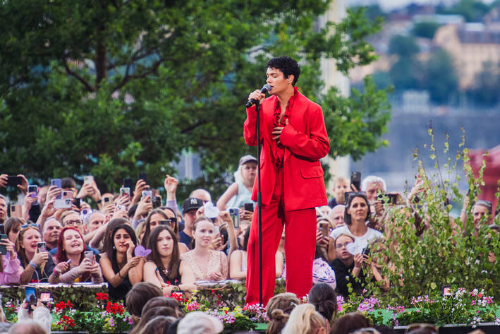 Omar Rudberg Allsång på Skansen 2024