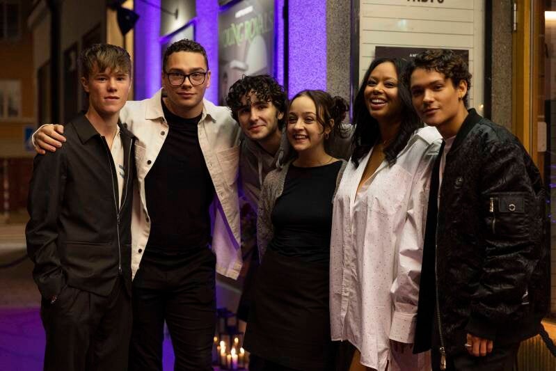 Young Royals, Season 2 premiere