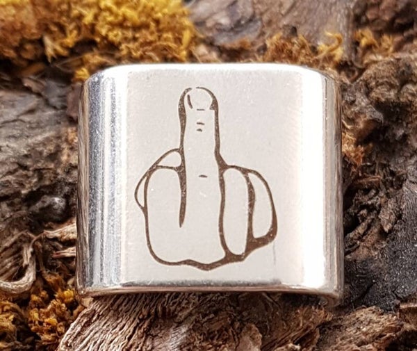 „Mittelfinger“