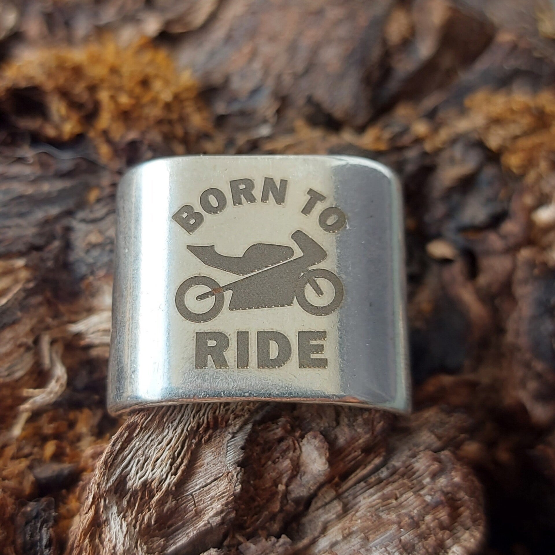 „Born to Ride“ Motorrad